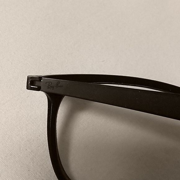 Ray-Ban Glasses - Picture 3 of 6